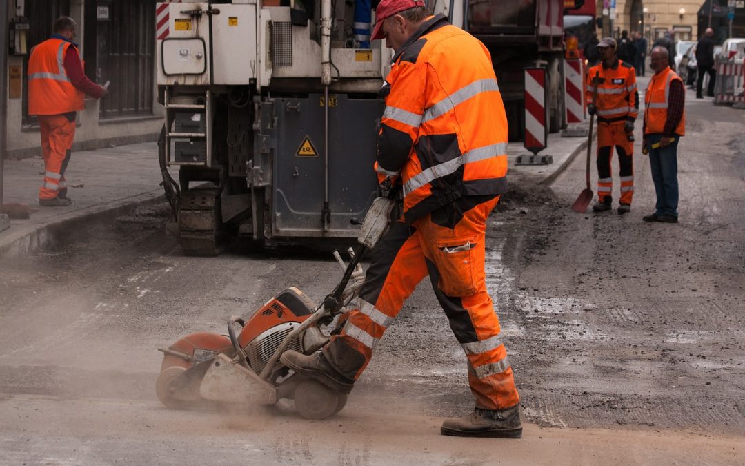 Come proteggere il tuo udito dal rumore sul luogo di lavoro